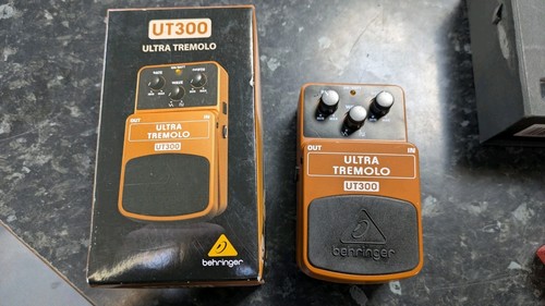 Behringer ut300 ultra tremolo - behringer,