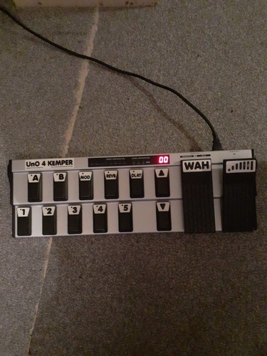 Behringer fcb1010 midi foot - midi,